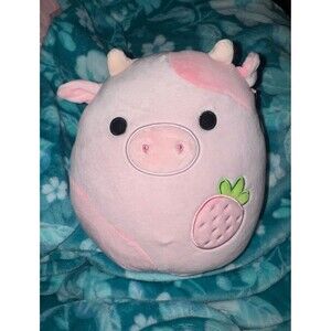 Squishmallows Reshma The Strawberry Cow 8" Plush Hot Topic